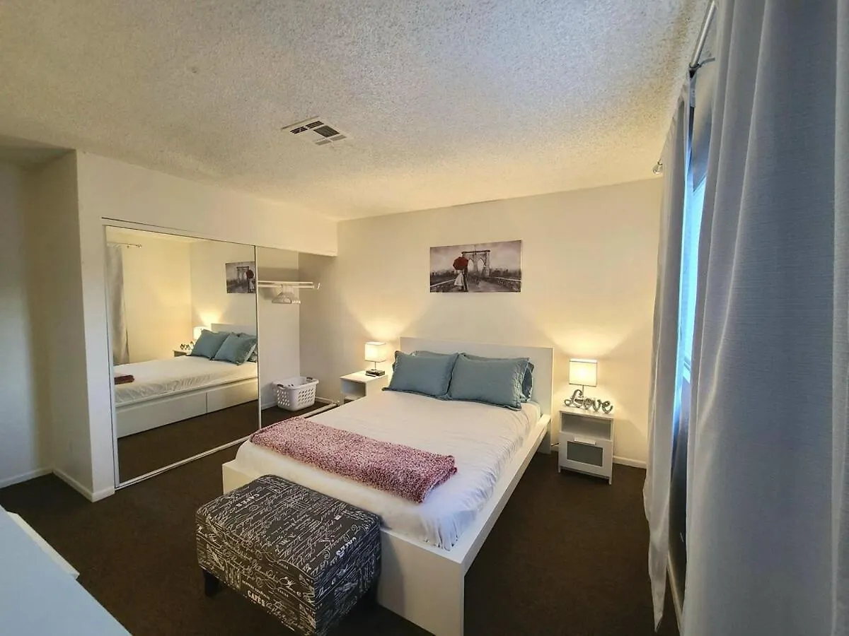 2 Bed 2 Bath Downtown Vegas Near The Strip Apartman Las Vegas
